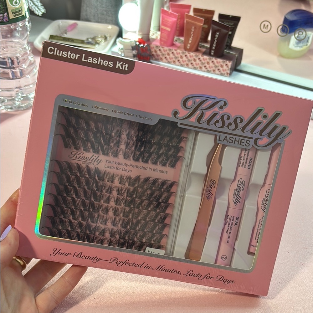 Kisslily Cluster Lashes Kit in Pink